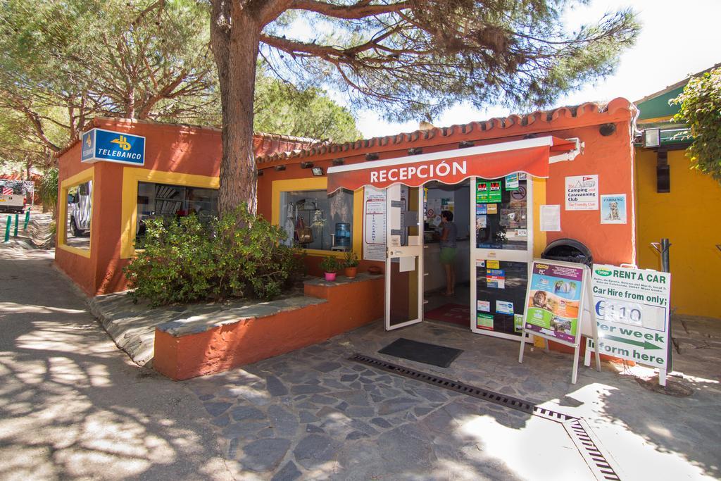 Complejo Turistico & Camping Cabopino มาร์เบยา ภายนอก รูปภาพ